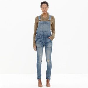Madewell Adrian wash skinny overalls size small